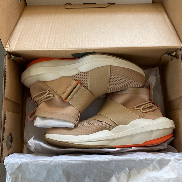 Sorel Explorer Defy Mid Shoe - Picture 3 of 11